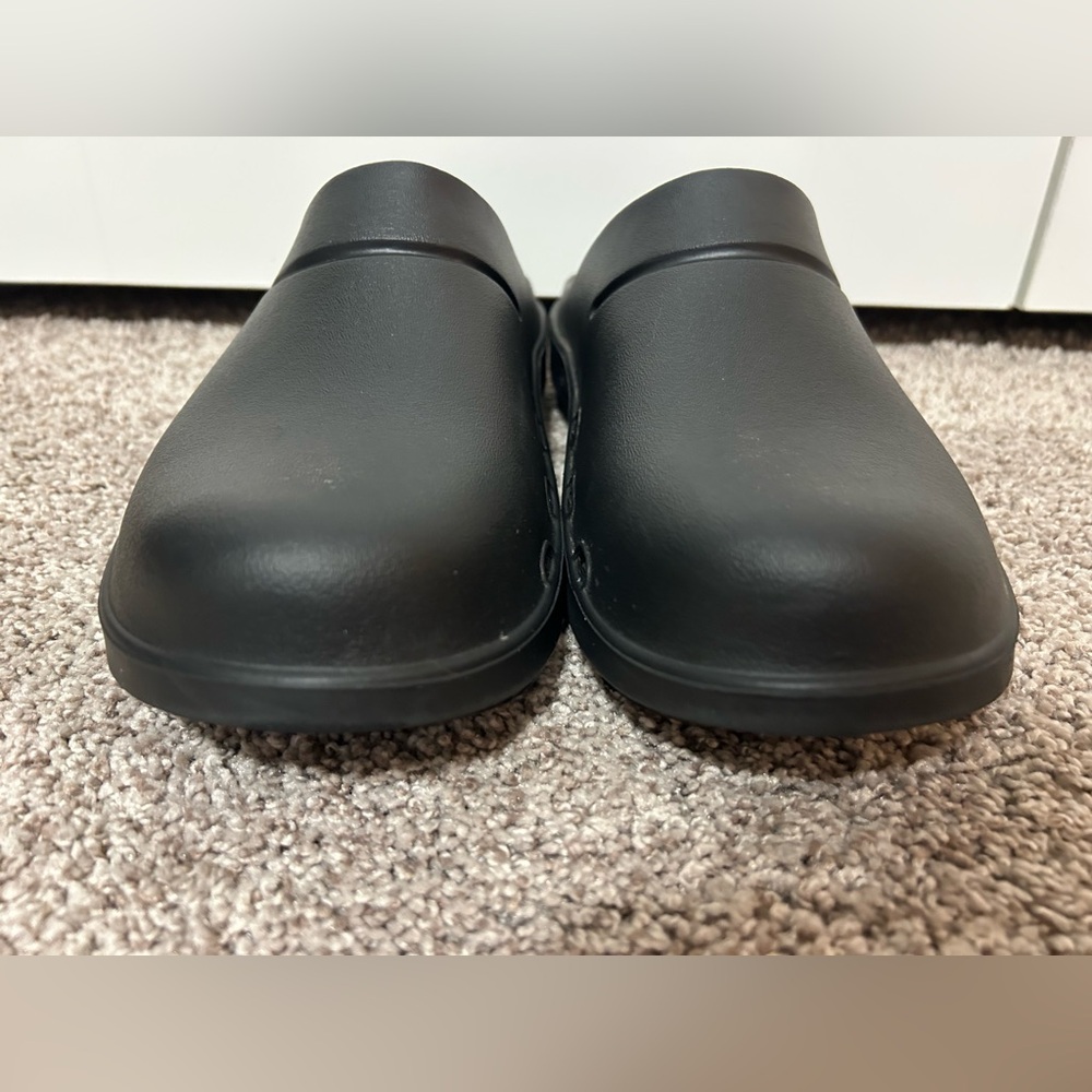 Oofos Clogs - image 2